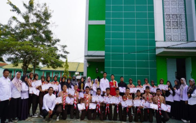 MTS NEGERI 2 BOALEMO BERIKAN TISKA DAN SERTIFIKAT PENGHARGAAN KEPADA PESERTA JAMBORE CABANG III